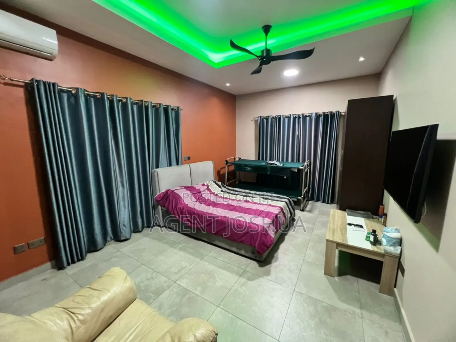 3bdrm House in Manet Court New for sale