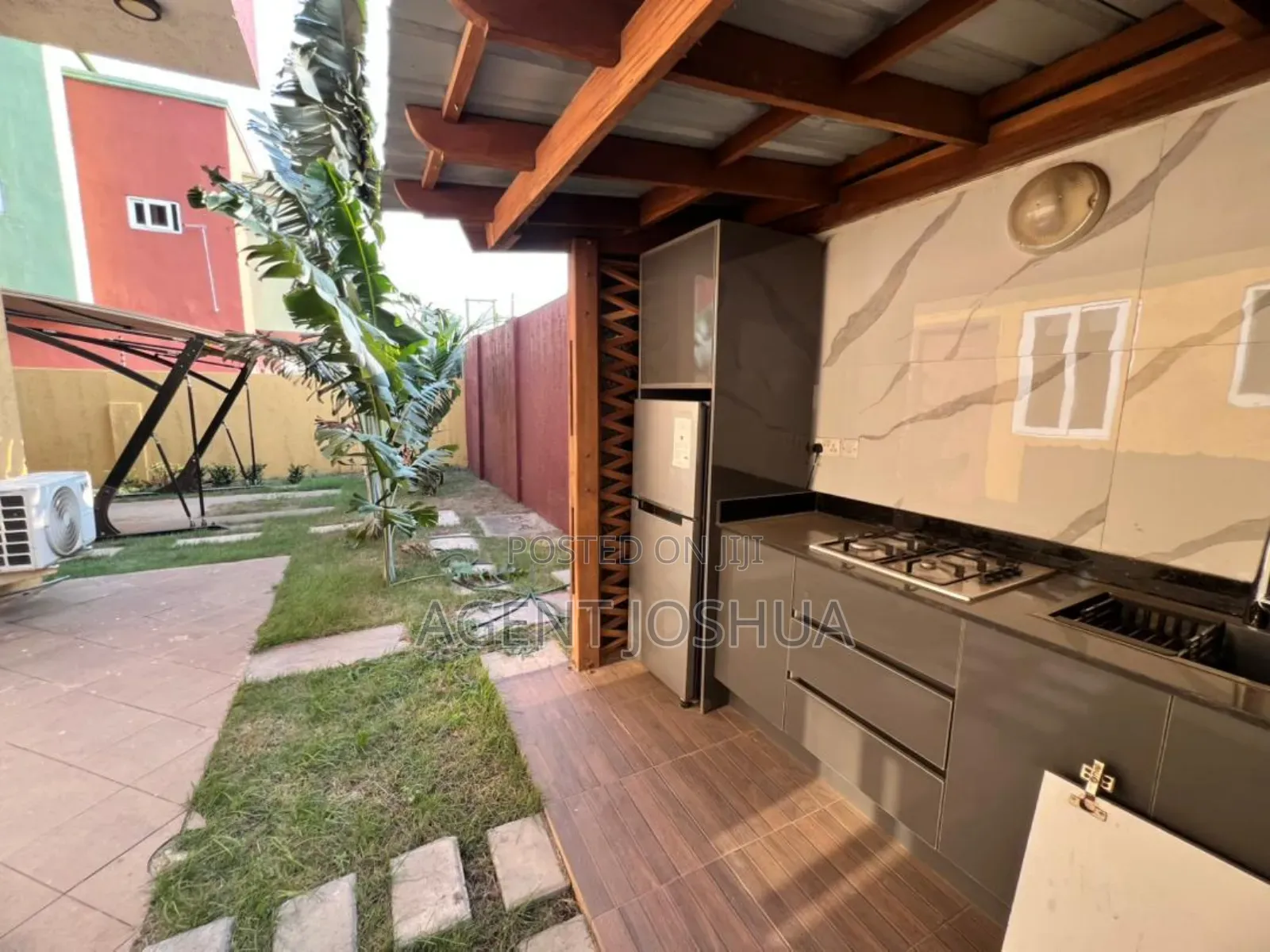 3bdrm House in Manet Court New for sale