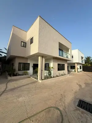 4bdrm Duplex in New York, Oyarifa for rent
