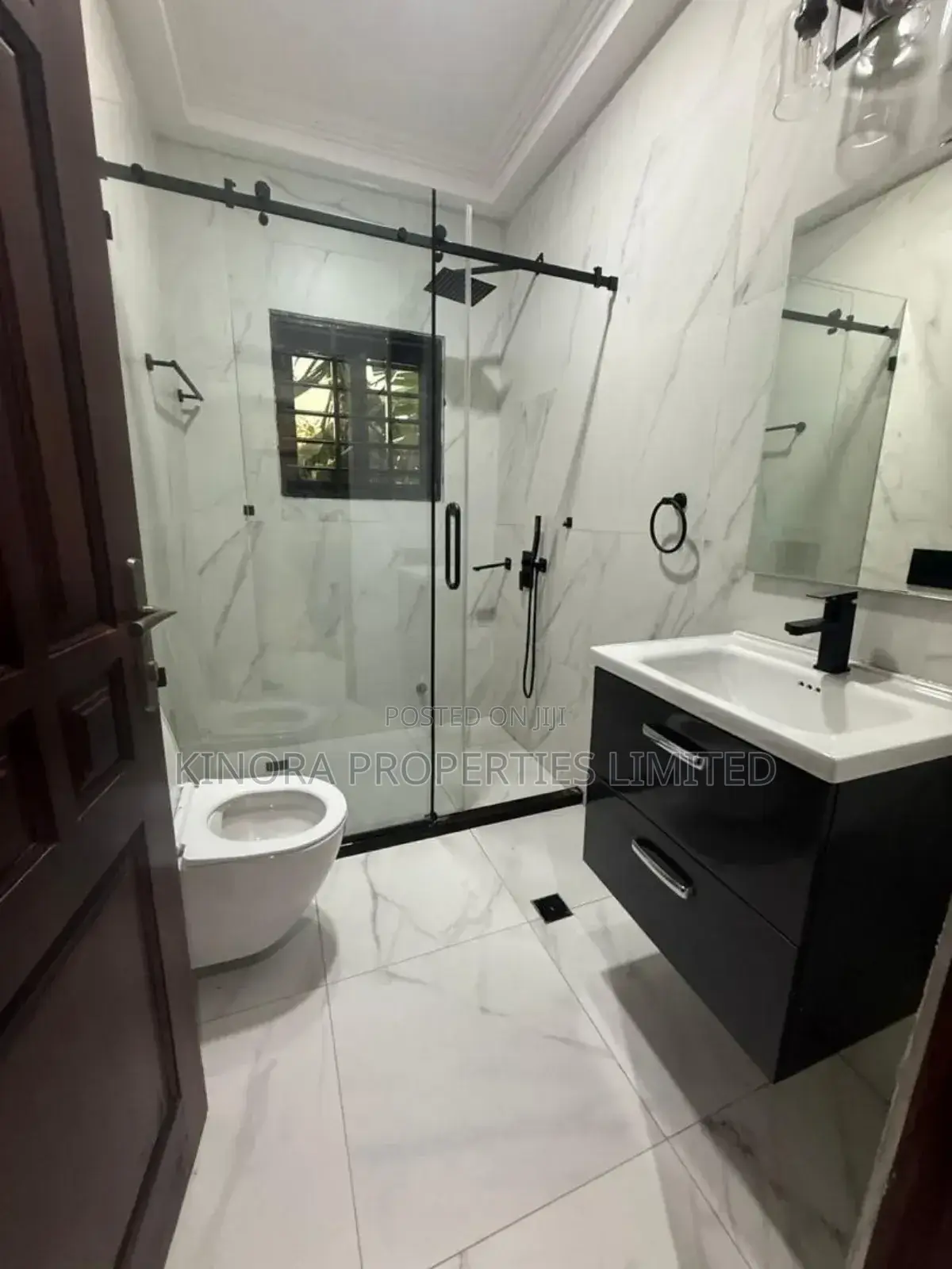 4bdrm Duplex in New York, Oyarifa for rent