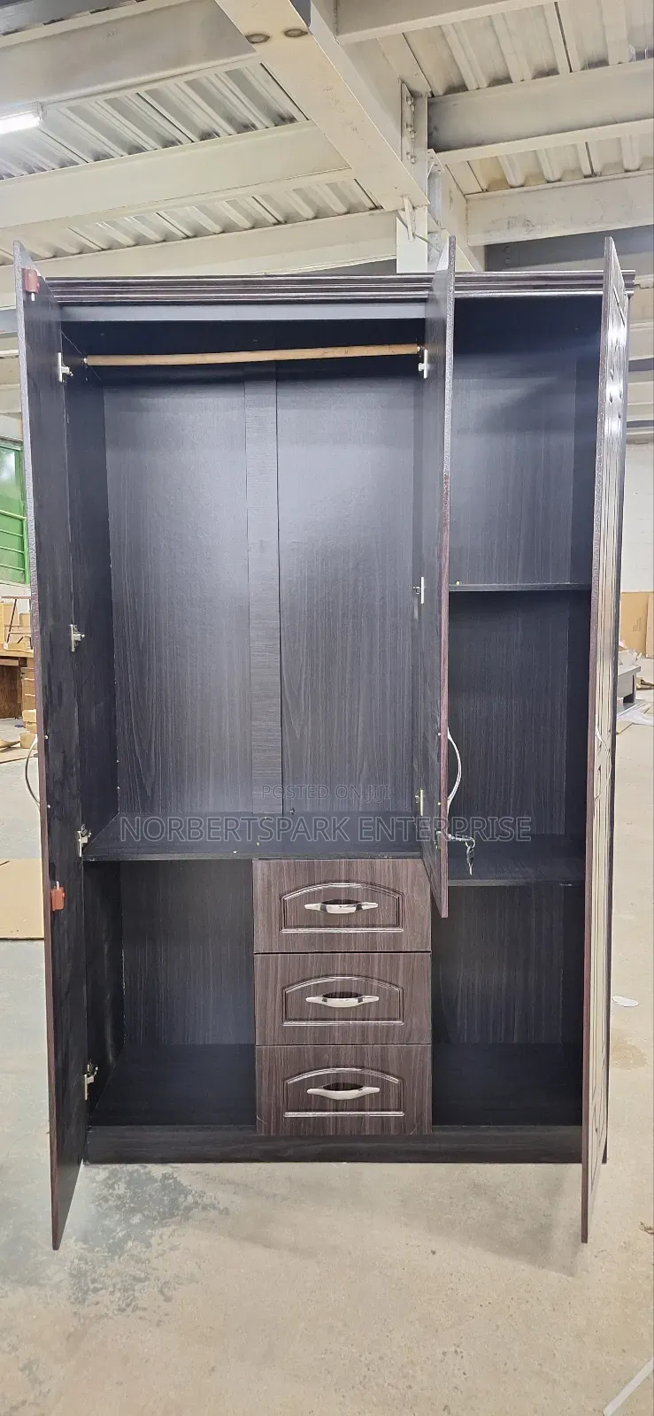 Wardrobe(3 Doors) Imported