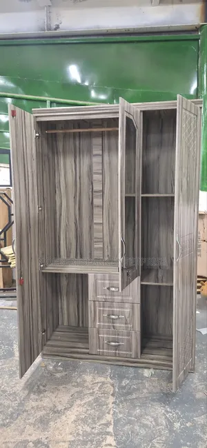 Wardrobe(3 Doors) Imported