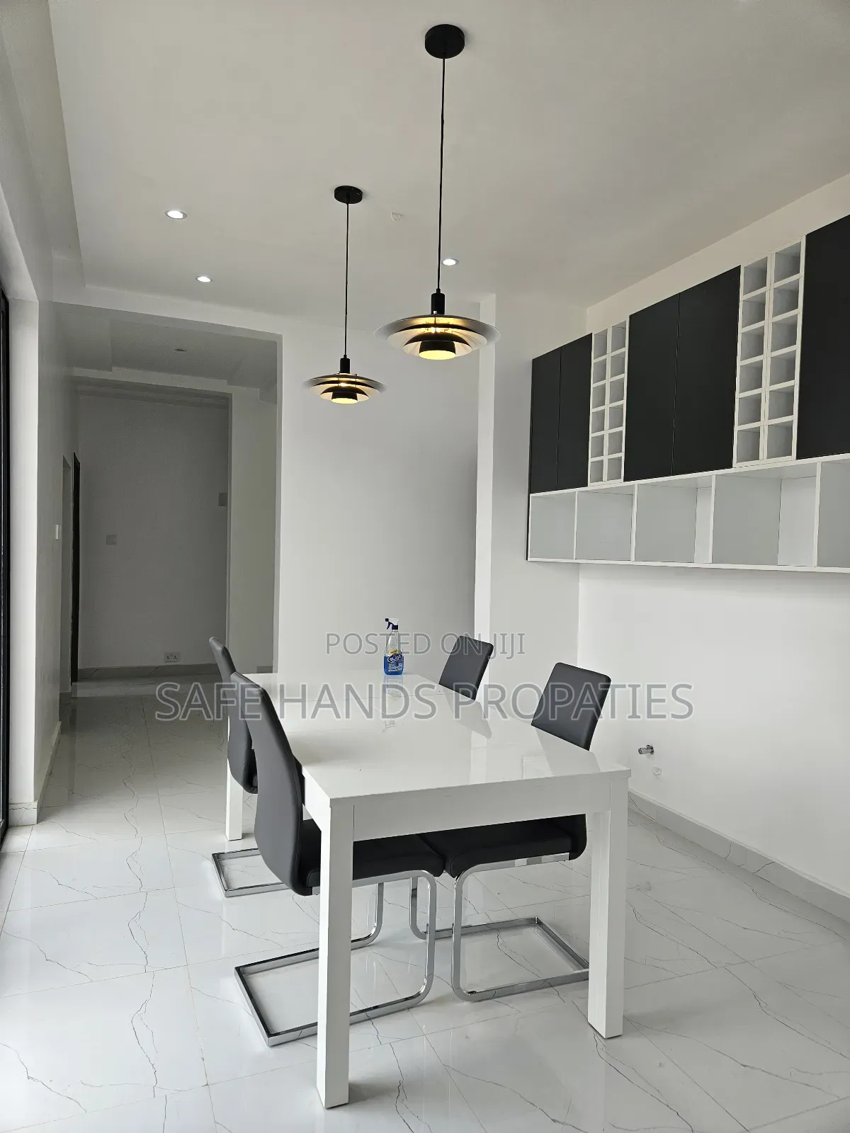 Furnished 4bdrm House in East Legon, Accra Metropolitan for sale