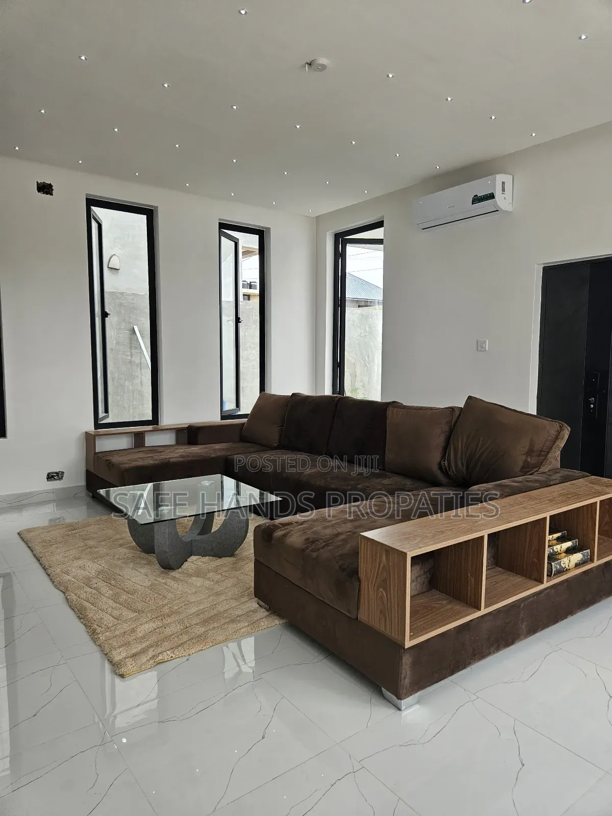Furnished 4bdrm House in East Legon, Accra Metropolitan for sale