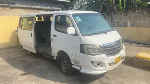 Foton C12 2013 White