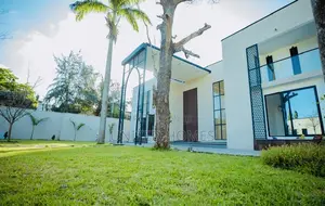 12bdrm House in Cantonments for sale