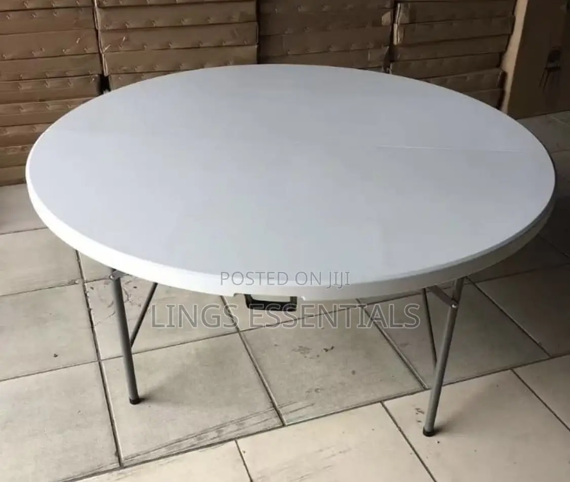10 Seater Round Table