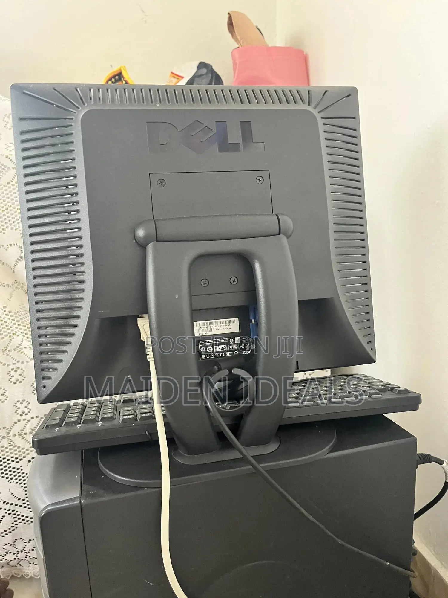 Desktop Computer Dell 1GB Intel Celeron HDD+SSD 500GB