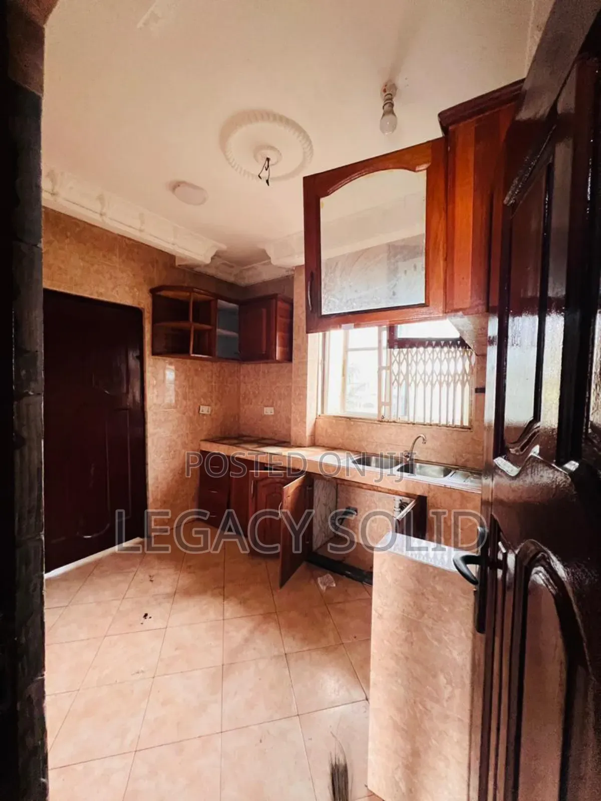 2bdrm Apartment in Legacy  Solid Real, New Town for rent