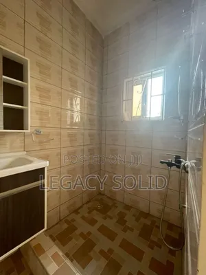 3bdrm Apartment in Legacy Solid Real, New Town for rent