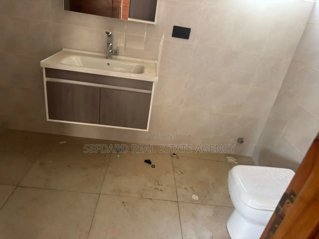 4bdrm Duplex in Mile 7 for rent