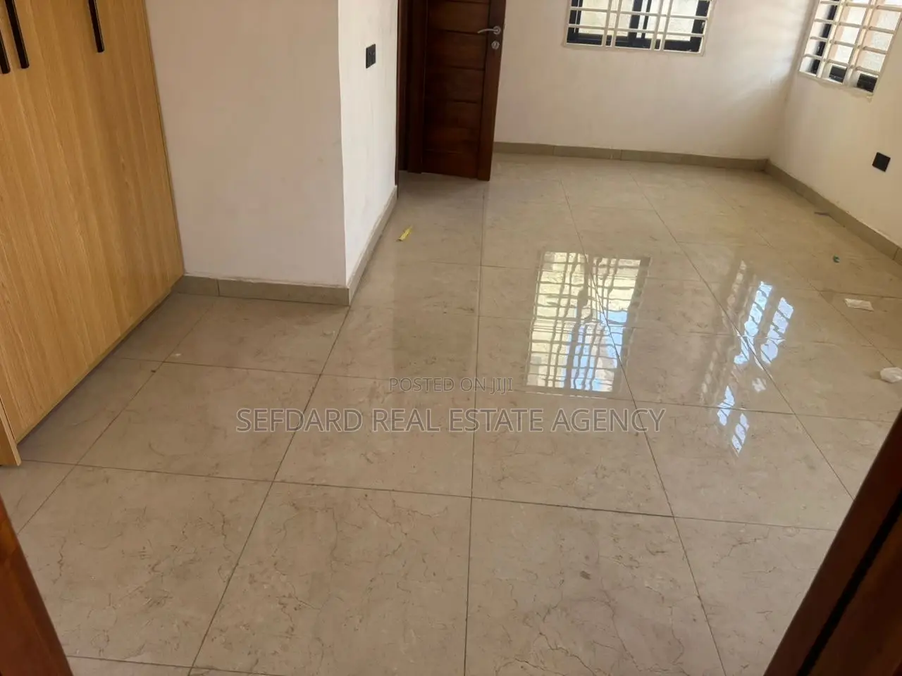 4bdrm Duplex in Mile 7 for rent