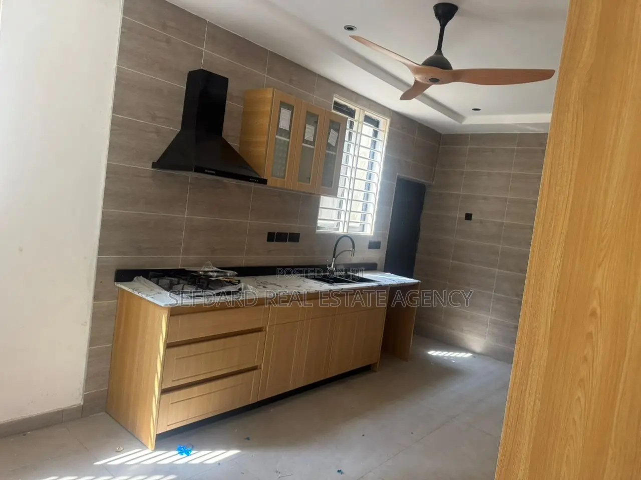 4bdrm Duplex in Mile 7 for rent