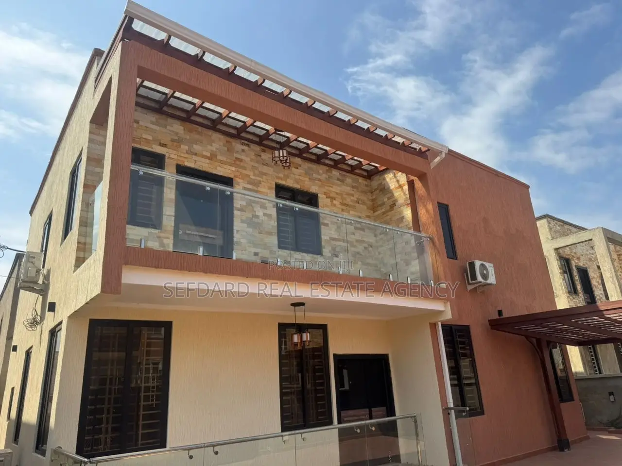 4bdrm Duplex in Mile 7 for rent