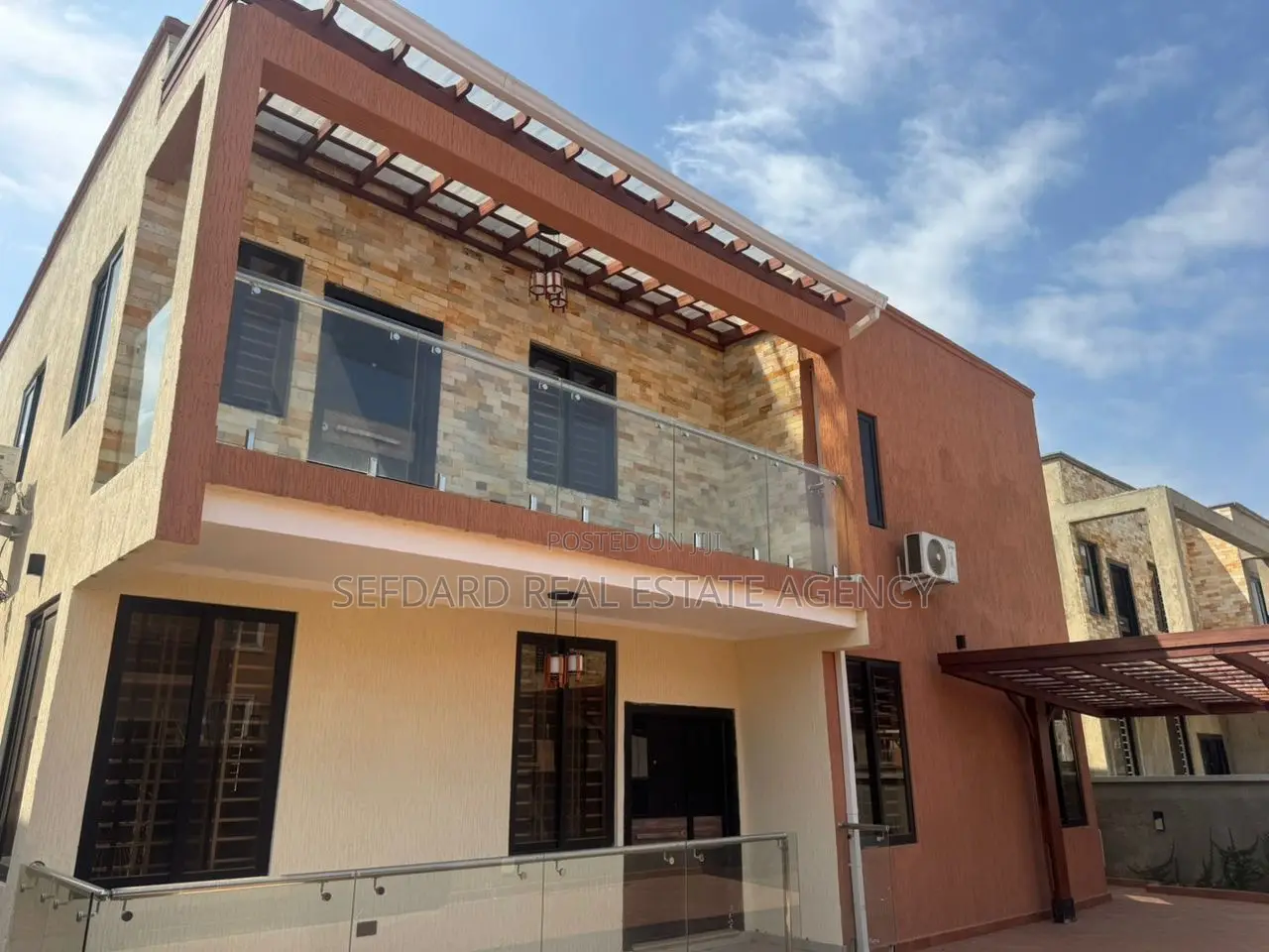 4bdrm Duplex in Mile 7 for rent