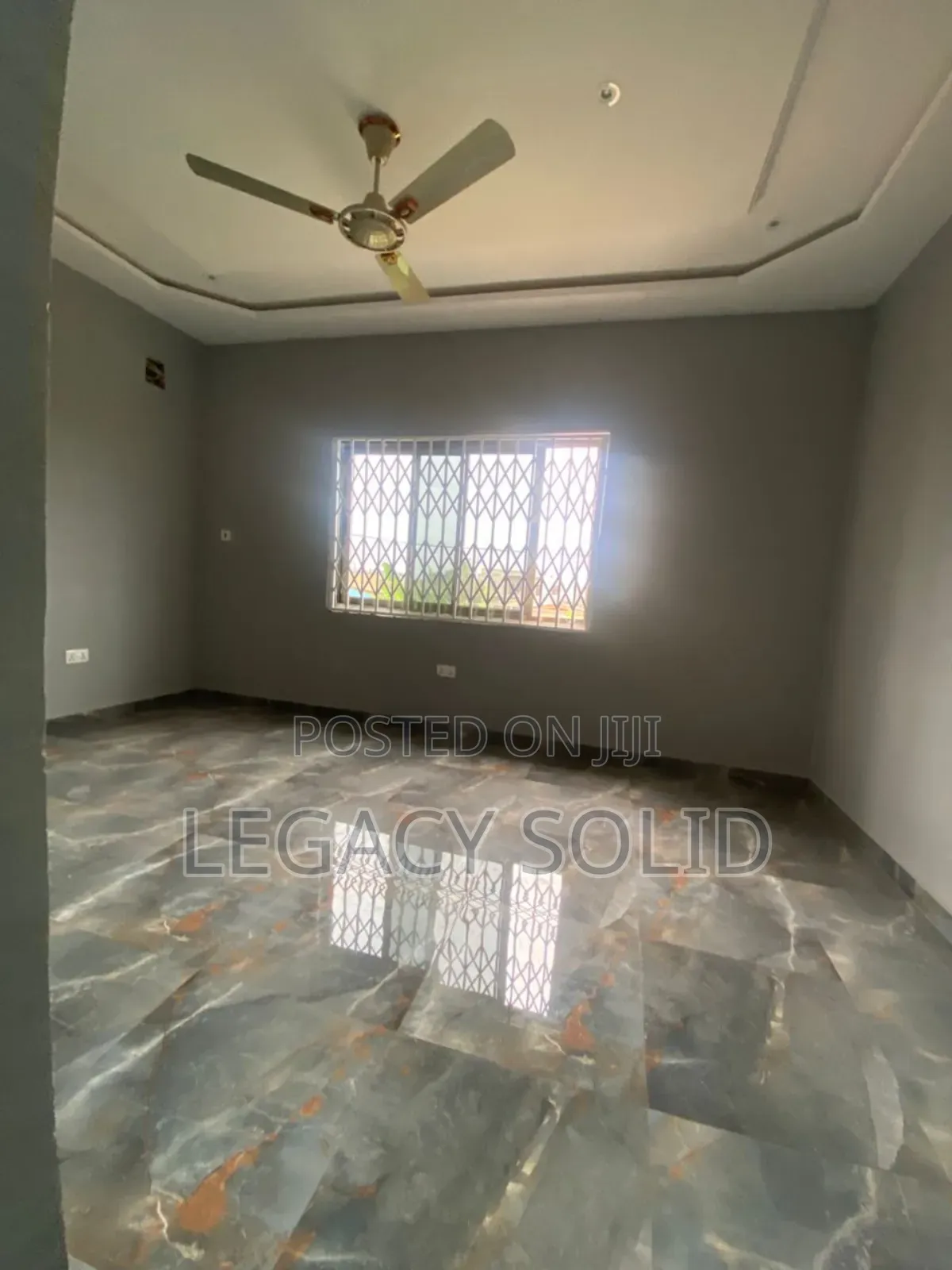 3bdrm Apartment in Legacy Solid Real, New Town for rent