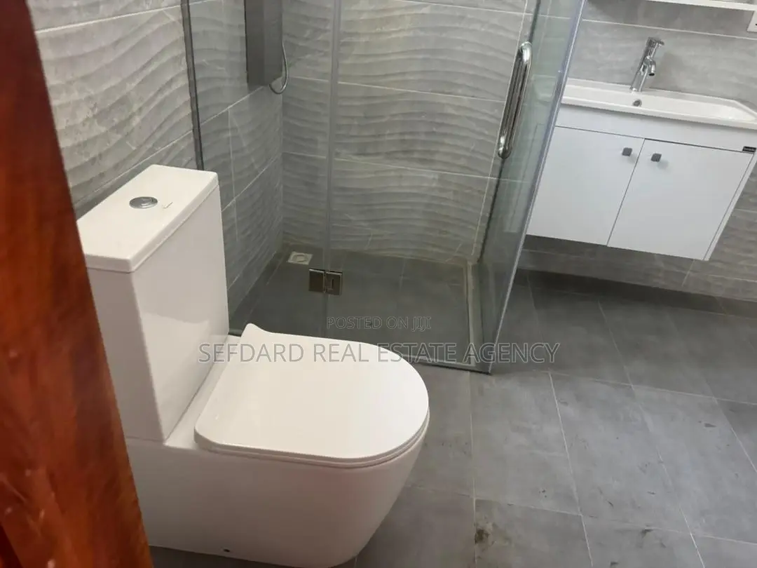 3bdrm Duplex in Mile 7 for rent