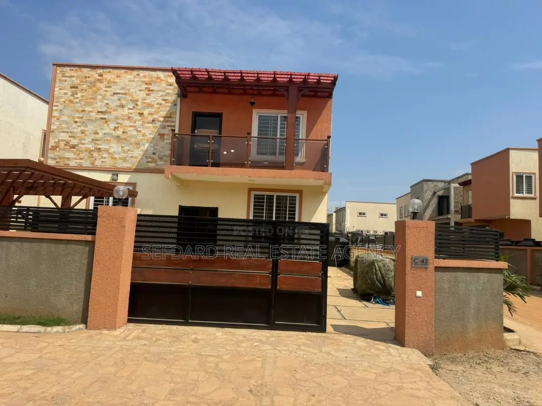 3bdrm Duplex in Mile 7 for rent