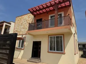 3bdrm Duplex in Mile 7 for rent