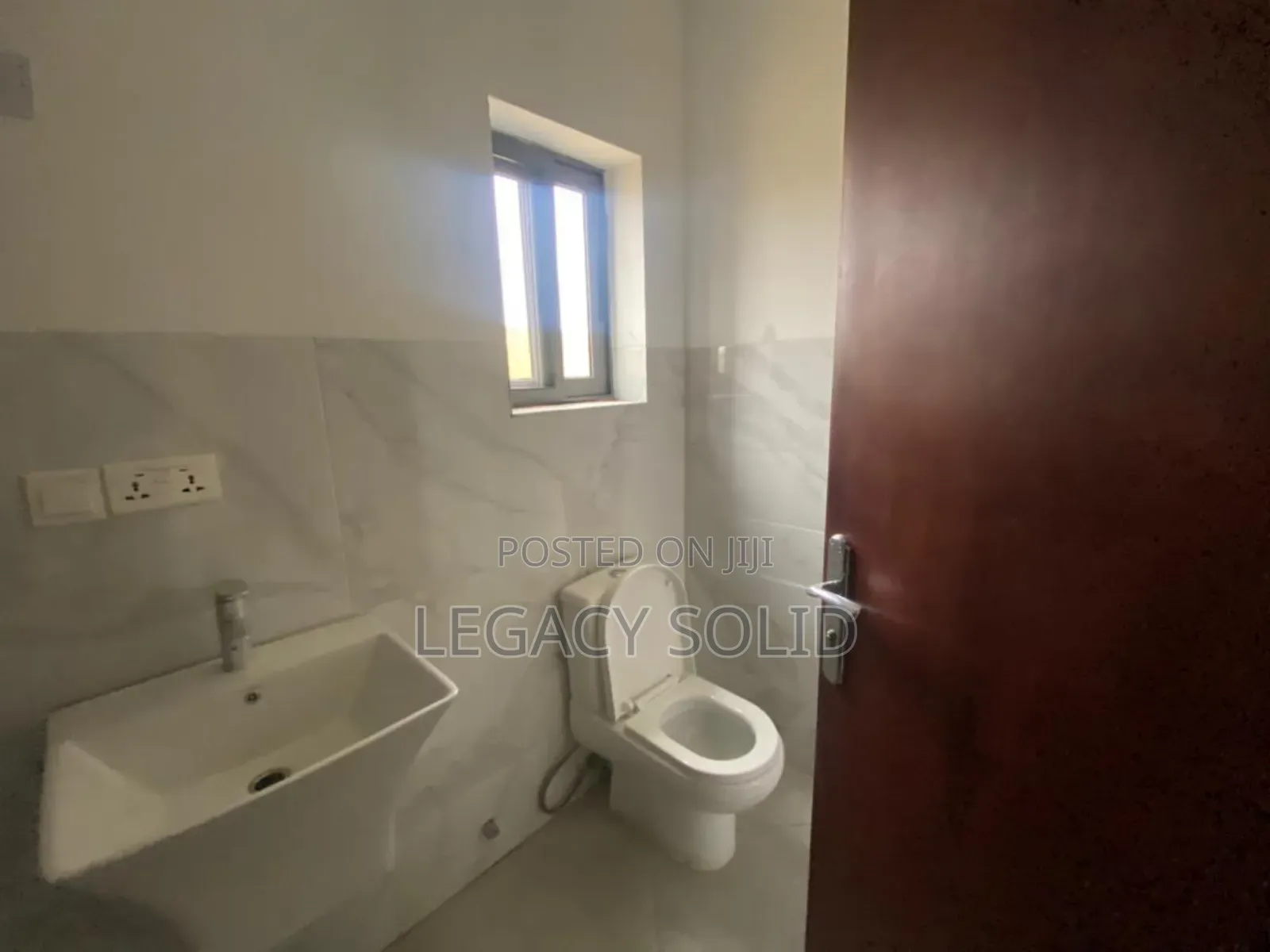 2bdrm Apartment in Legacy Solid Real, Tseaddo for rent