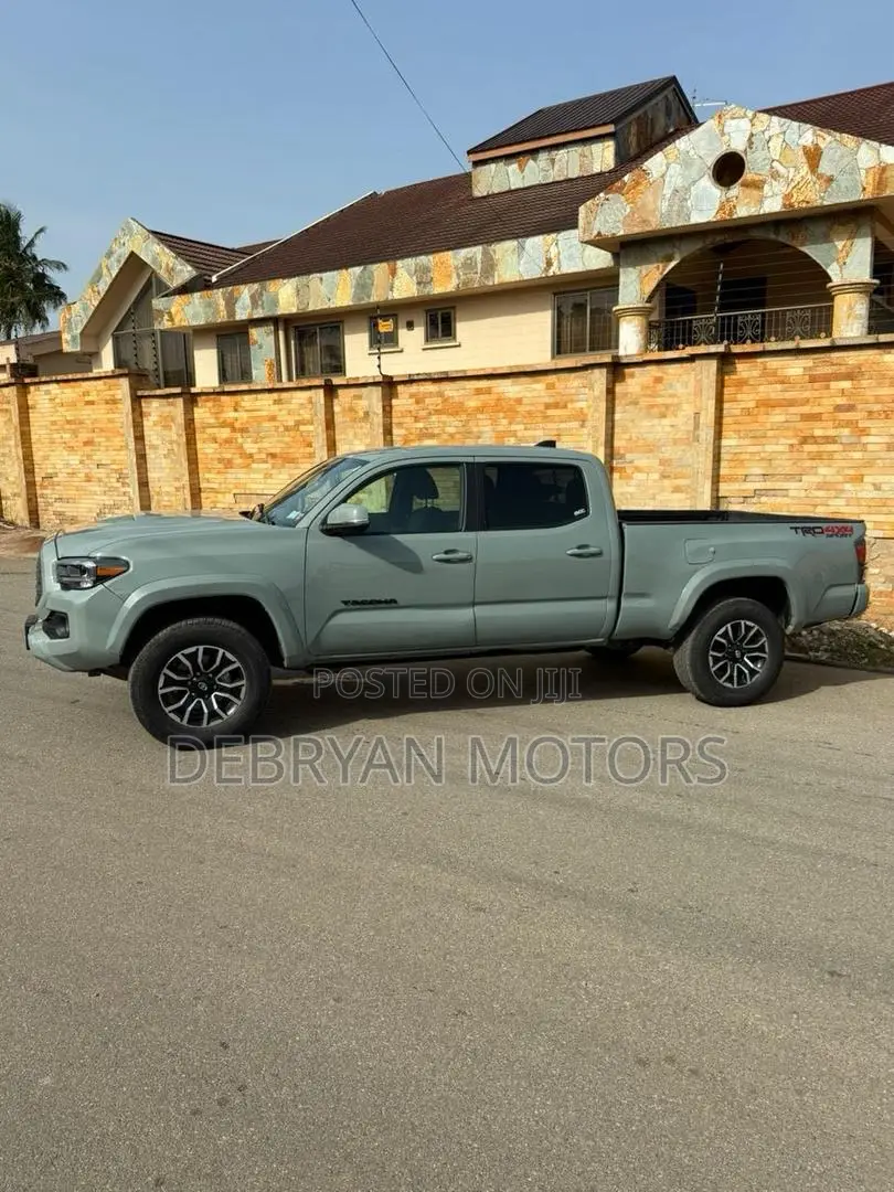 Toyota Tacoma TRD Sport Double Cab 5' Bed V6 MT 2023 Gray