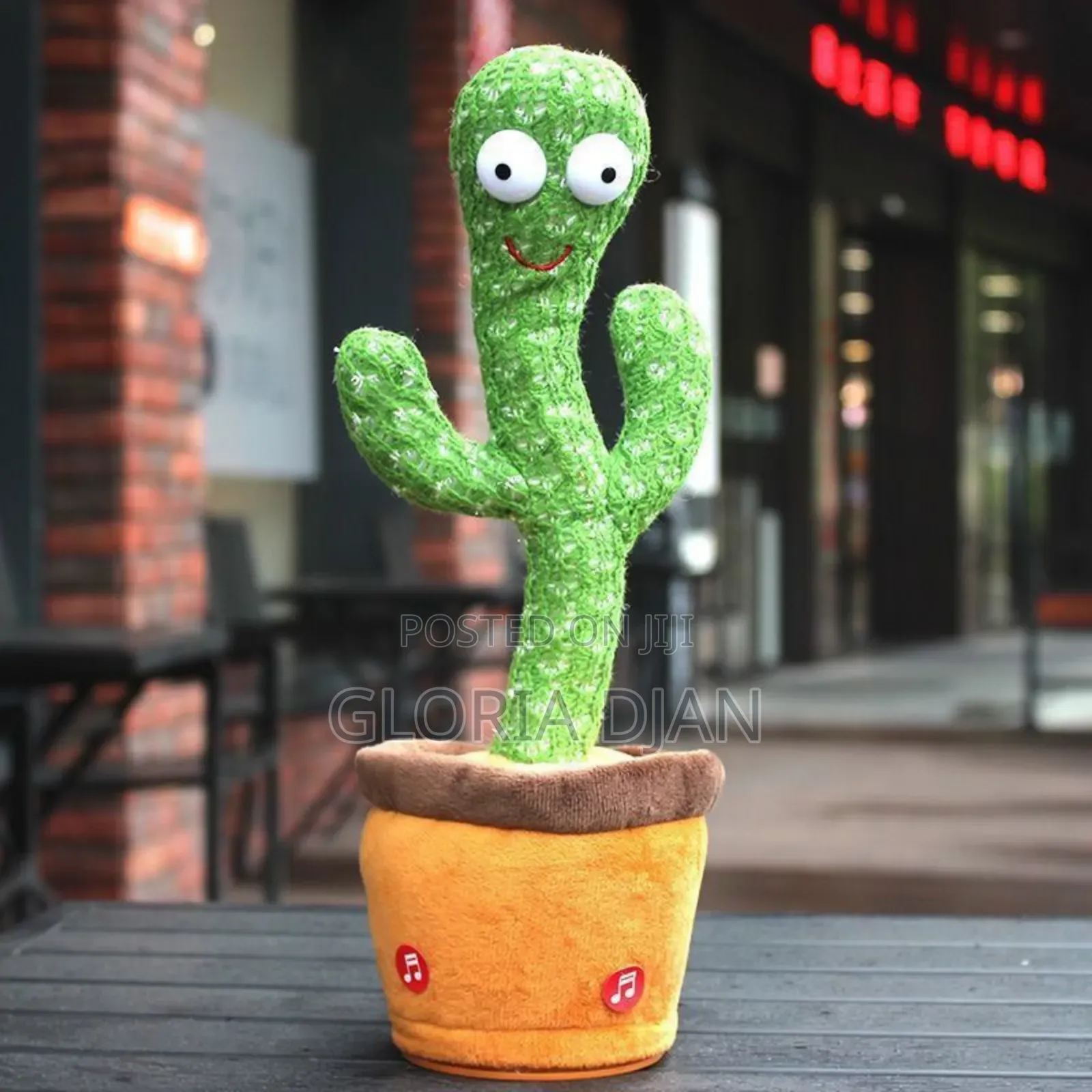 Talking and Dancing Catus