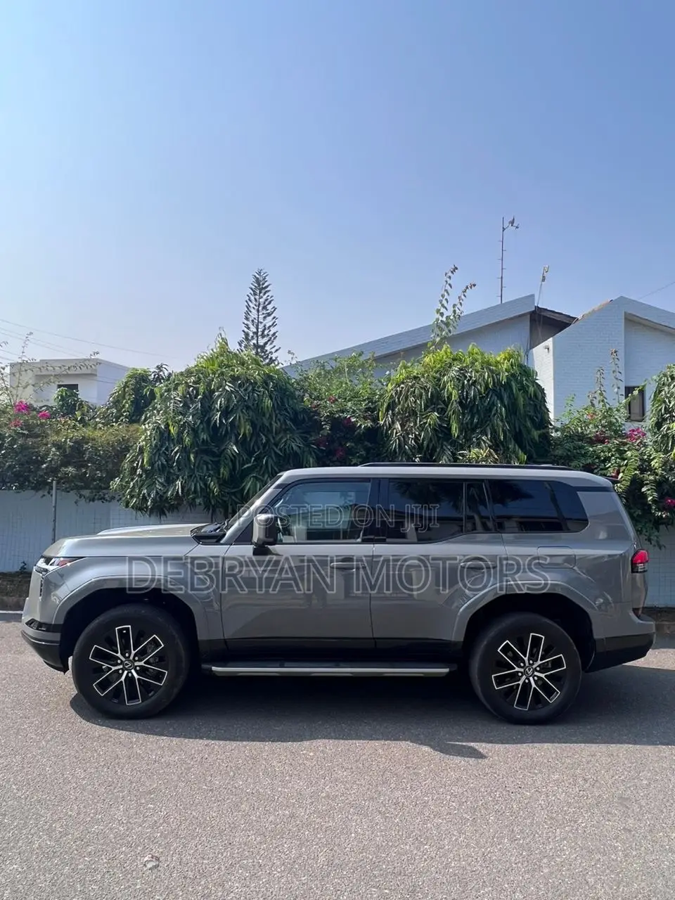 Lexus GX 2025 Gray