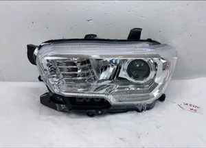 2016-2022 Toyota Tacoma Halogen Headlight Pair