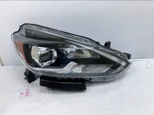 2016-2019 Nissan Sentra Led Front Right Oem Headlight