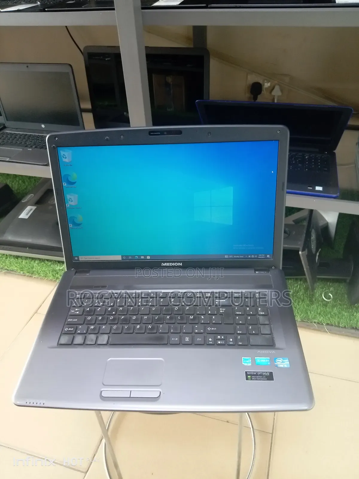 Laptop Medion Akoya P6677 8GB Intel Core i5 HDD 1T