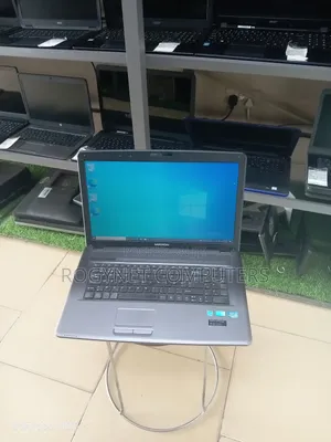 Laptop Medion Akoya P6677 8GB Intel Core i5 HDD 1T