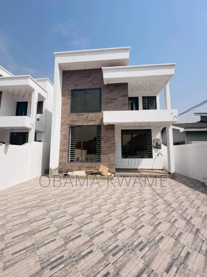 4bdrm Mansion in Gringo Lynks Premium, Baatsona Total for sale