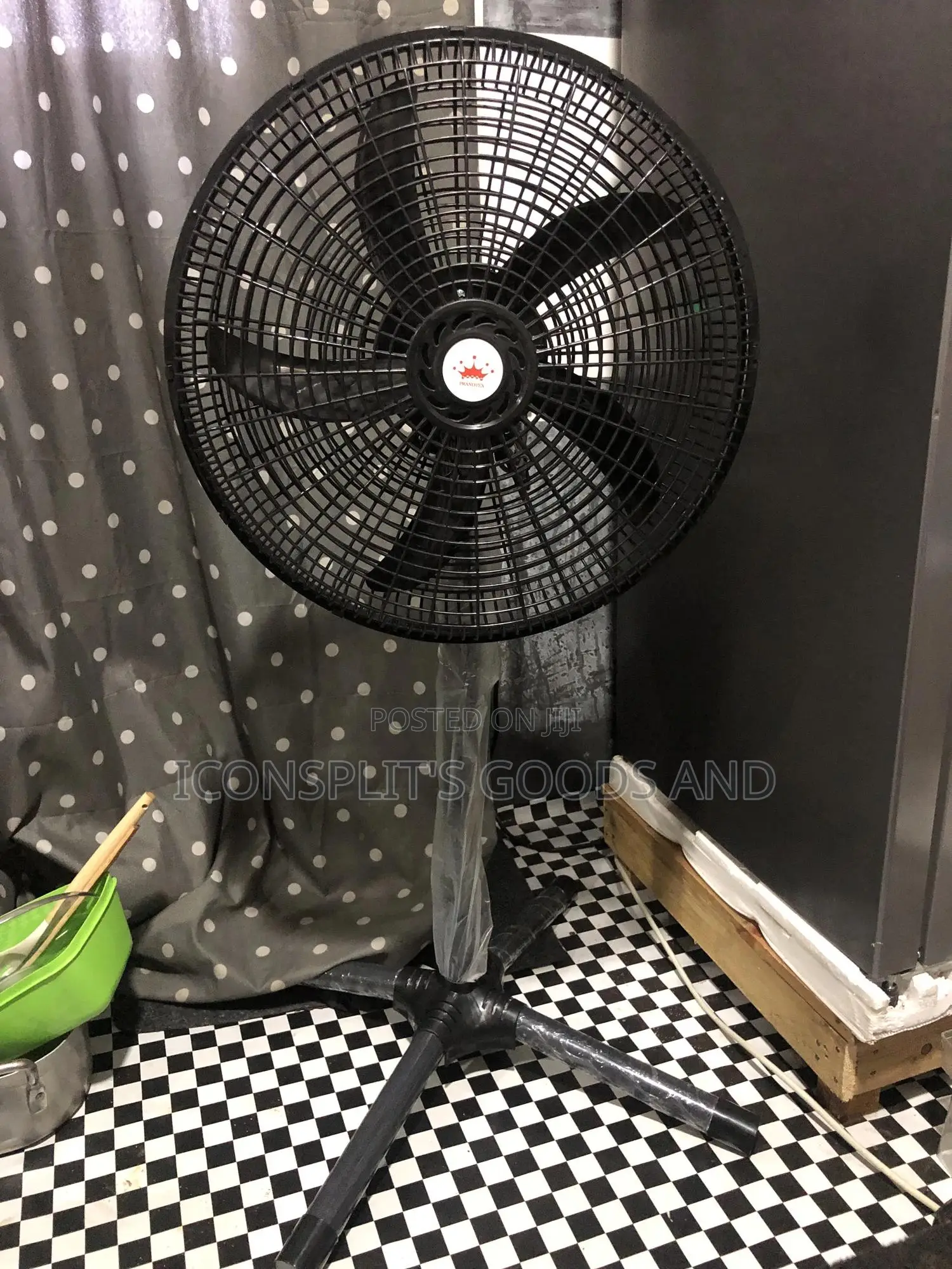 18” Standing Fan
