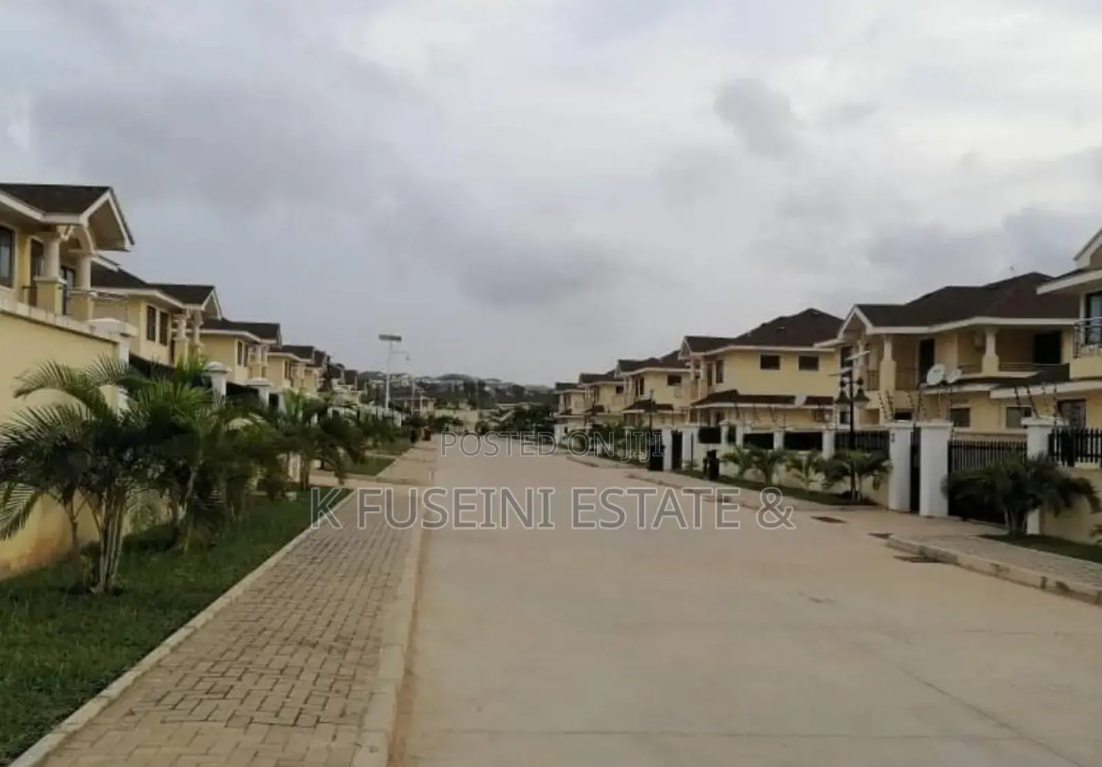 4bdrm House in K Fuseini Estate, West Hills Mall Area for sale