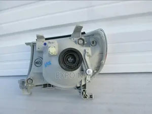 2005-2011 Toyota Tacoma Chrome Housing Headlights Pair