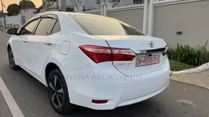 Toyota Corolla 2015 White