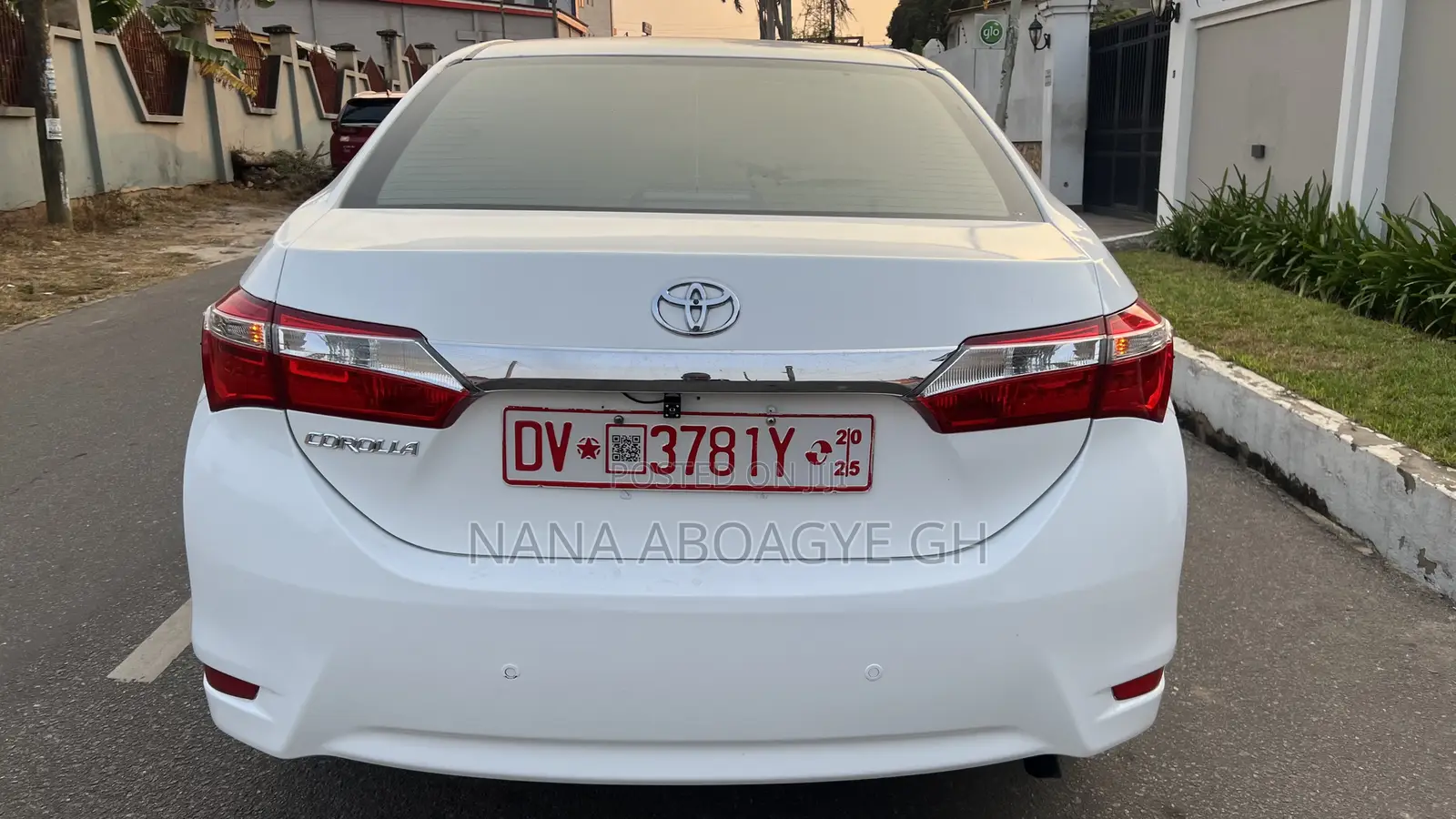 Toyota Corolla 2015 White