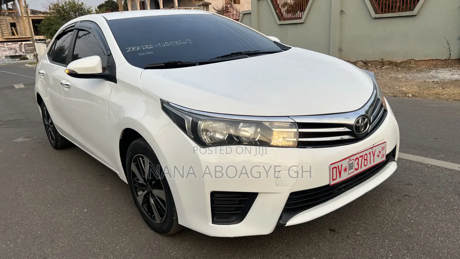 Toyota Corolla 2015 White