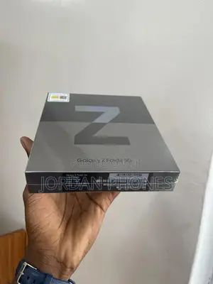 New Samsung Galaxy Z Fold 3 256 GB Black
