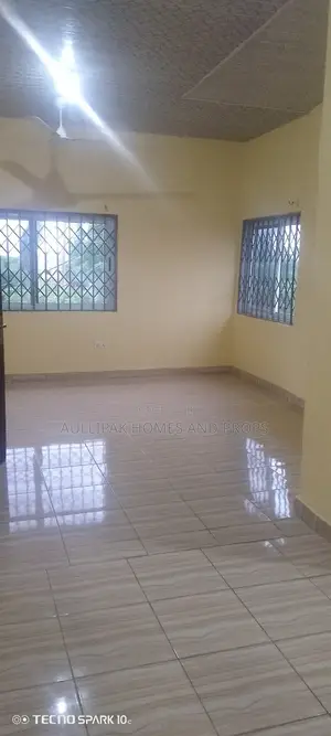 2bdrm Apartment in Lakeside  Comm. 6, Little Roses Area for rent
