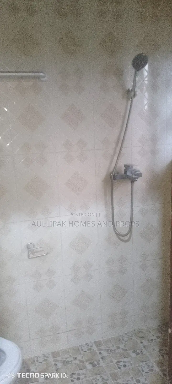 2bdrm Apartment in Lakeside  Comm. 6 for rent