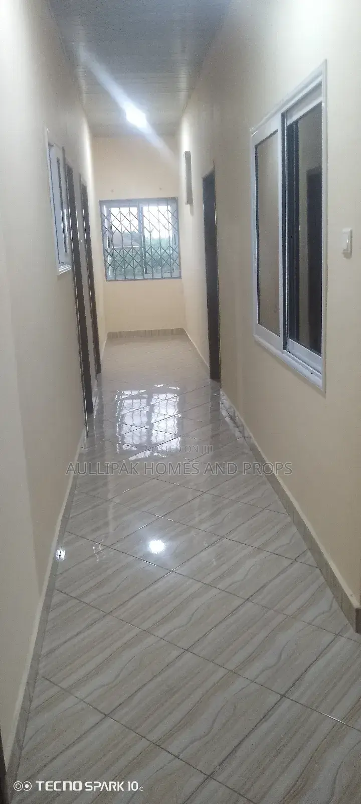 2bdrm Apartment in Lakeside  Comm. 6 for rent