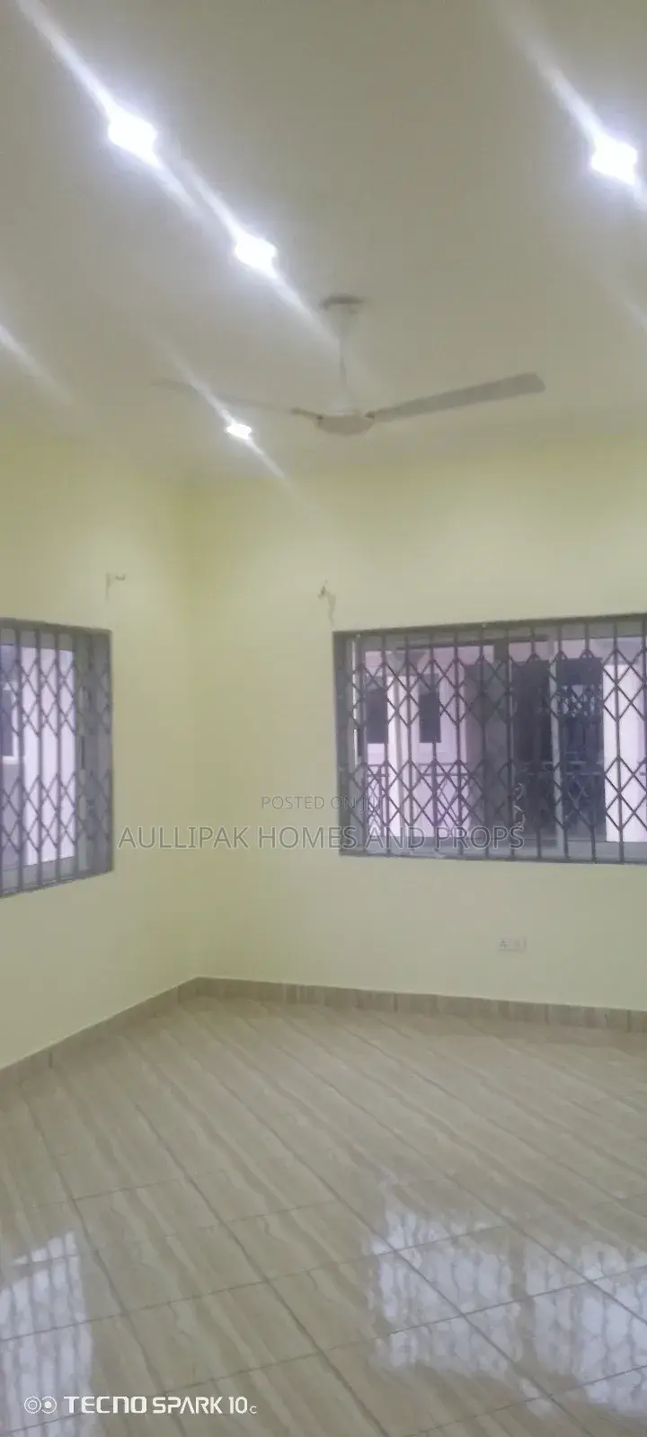 2bdrm Apartment in Lakeside  Comm. 6 for rent