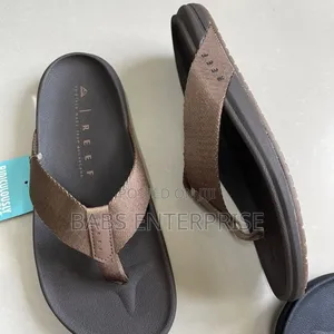 Reef Raglan Slippers Size 40 to 45