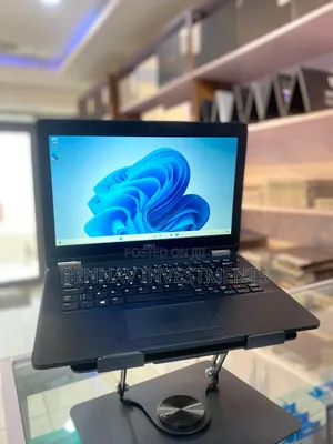 Laptop Dell Latitude 12 E7270 8GB Intel Core i5 SSD 256GB