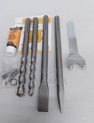 1600 Watt Rotary Hammer With 5pcs Bits Included - Rh16008