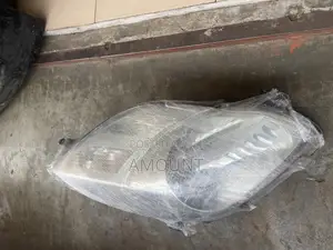 Toyota Vitz 2009 Headlight