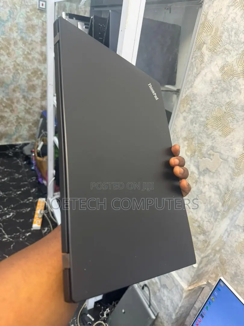 Laptop Lenovo ThinkPad T470s 8GB Intel Core i5 SSD 256GB