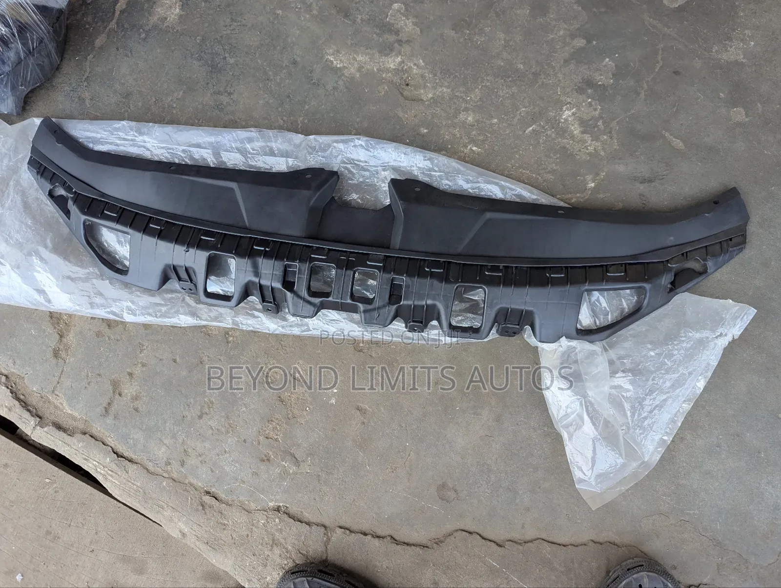Hyundai Elantra 2021,2022,2023,2024 Radiator Panel/ Radiator Top Cover