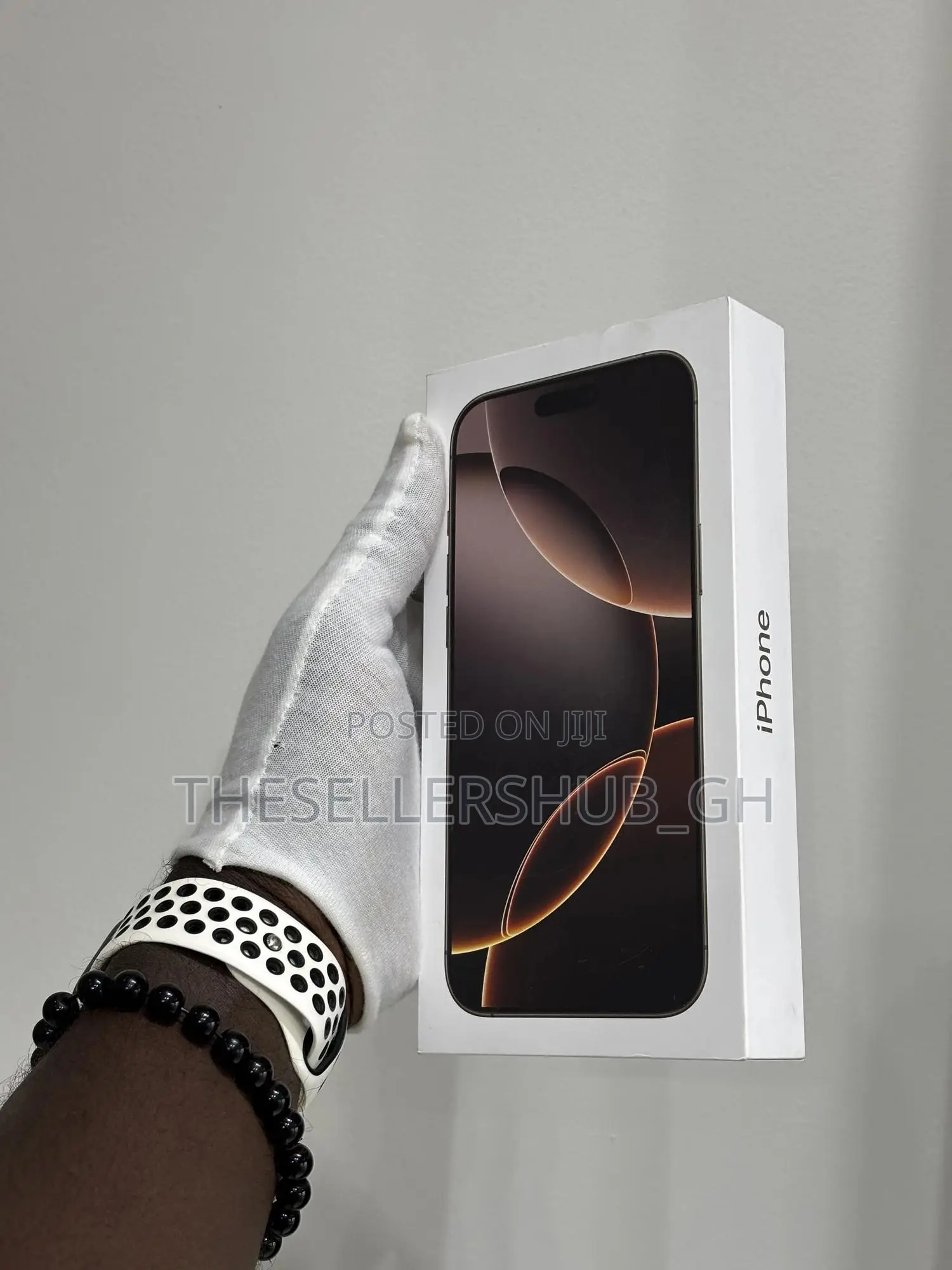New Apple iPhone 16 Pro Max 256 GB Gold